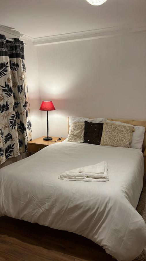 Smalinz Homes Finchley London Ngoại thất bức ảnh